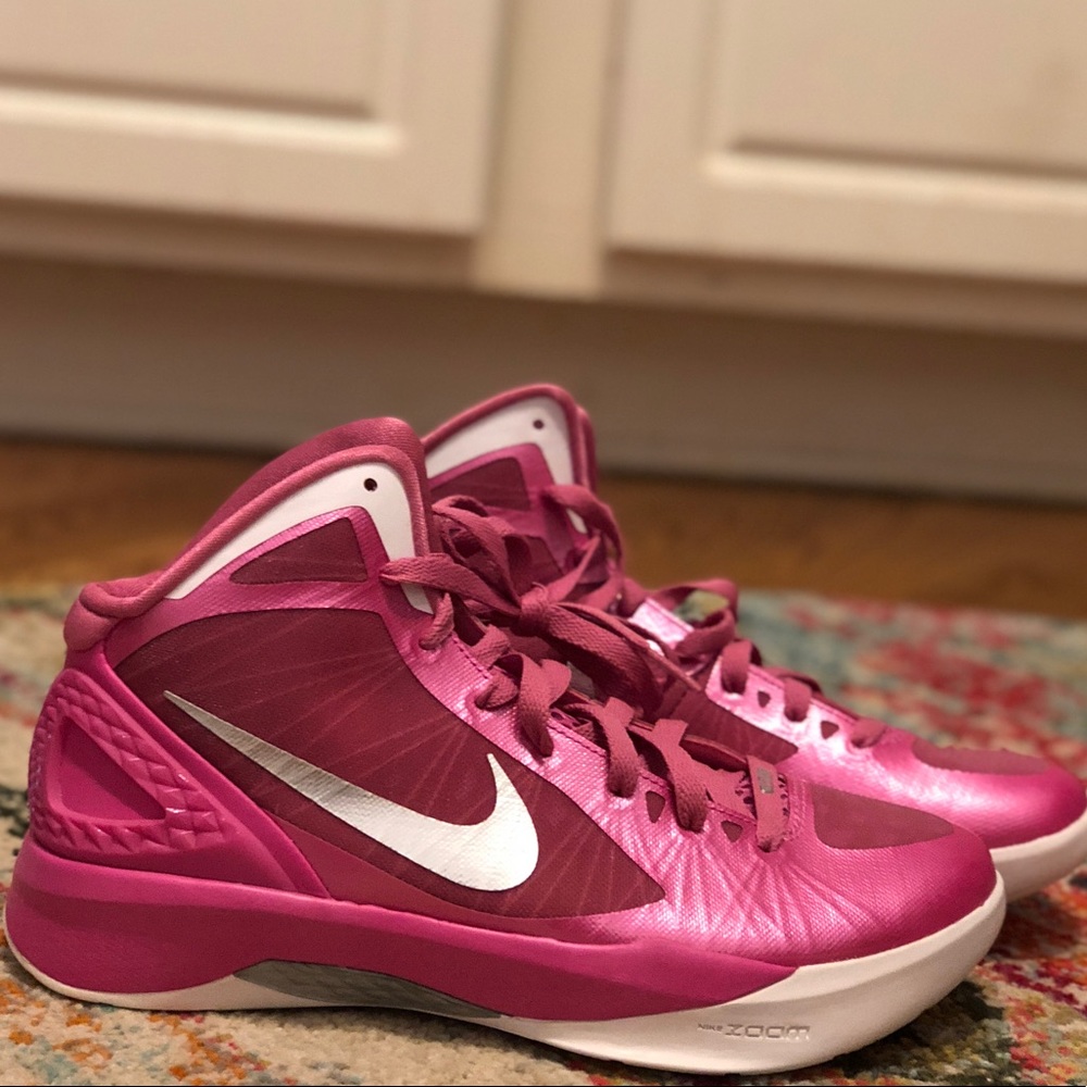 ✨NWOT✨Nike Flywire Hightop Sneakers